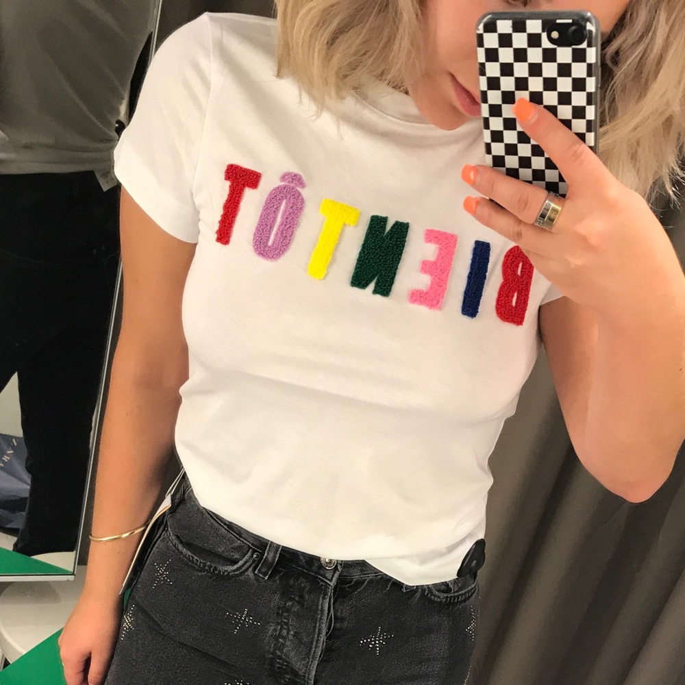 White t shirt with terry letters